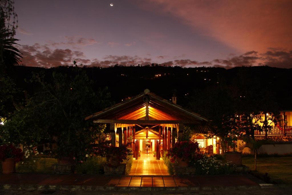 Hacienda Uzhupud Hotel Cuenca Exterior foto